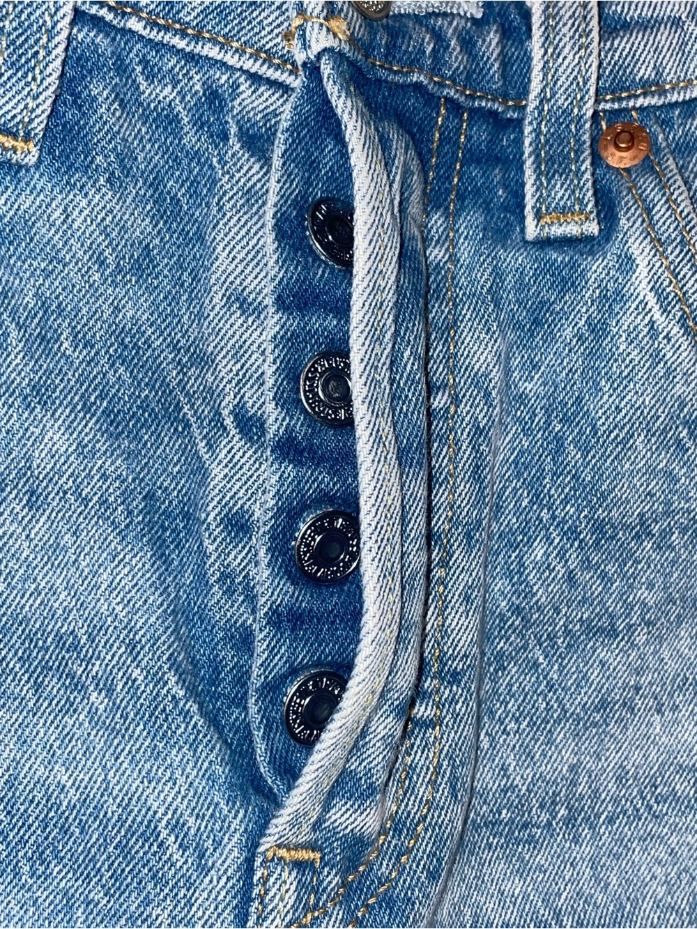 LEVI’S 501® ORIGINAL FIT WOMEN'S JEANS. SIZE 26 - Picture 3 of 7